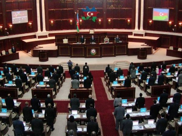 Azərbaycanda siyasi partiyaların ləğvinə hazırlıq başlayıb