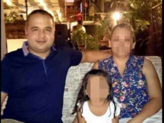 18 yaşlı məktəbli qız direktora qoşulub qaçdı... - Fotolar