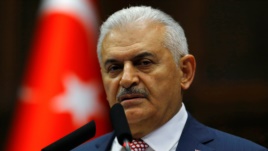 Binali Yıldırım Azərbaycana gəldi
