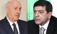 Zakir Fərəcov Xaləddin İsgəndərovun kürəyini yerə vurdu