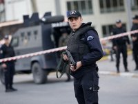Türkiyə: qiyamçılar tutulur