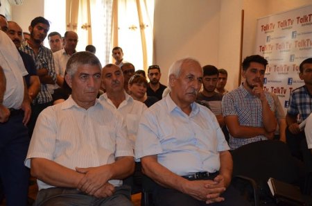 Rauf Arifoğlu İctimai Fikir Akademiyasının qonağı oldu: 'Bizdə siyasilərin mətbuatla davranış kültürü yoxdur' Rauf Arifoğlu İctimai Fikir Akademiyasının qonağı oldu: 'Bizdə siyasilərin mətbuatla davranış kültürü yoxdur'