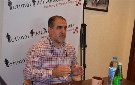 Rauf Arifoğlu İctimai Fikir Akademiyasının qonağı oldu: 'Bizdə siyasilərin mətbuatla davranış kültürü yoxdur' Rauf Arifoğlu İctimai Fikir Akademiyasının qonağı oldu: 'Bizdə siyasilərin mətbuatla davranış kültürü yoxdur'