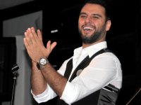 "Ata evindən ayrılıram, tək yaşayacağam"