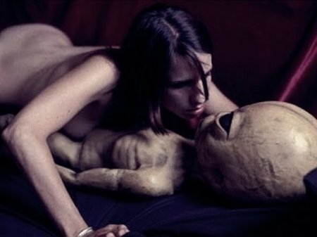 Yadplanetlilərlə intim münasibətdə olan 10 adam – VİDEO + FOTO