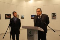 Ankarada silahlı hücuma məruz qalan rus səfiri ölüb - YENİLƏNİB - FOTO