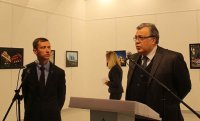 Arxadan vurulan güllə...