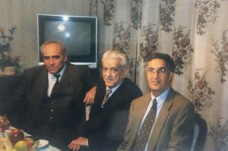 Azərbaycanlı milyonçu alim - Foto