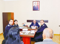 Goranboyda prokurorun sabiq sürücüsü, nəyə və kimə etirazını bildirir?