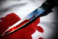 31 yaşlı qadın işlətdiyi kafedə bıçaqlandı