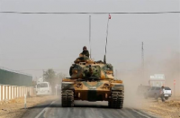 Türkiyə PKK-nın şəhərini atəşə tutdu