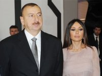 Prezident Fransua Ollandın adından Prezident İlham Əliyevin və birinci xanım Mehriban Əliyevanın şərəfinə şam yeməyi verilib - YENİLƏNİB