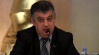 Hökumətin hesabatı müzakirə edilir. 'Bank vətəndaşdan 21 faiz gəlir götürür'