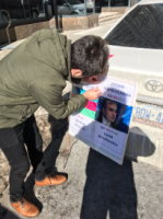 Kanadada tələbələr Azərbaycan səfirliyinin önündə aksiya keçirib