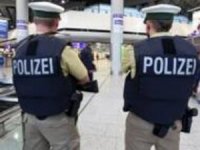 Berlin Almaniya türklərindən Ankaraya “xəbərçilik edənləri” axtarır