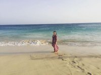  Almaz Ələsgərilinin qızı Afrikada bikinidə - FOTO