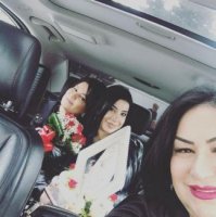  Almaz Ələsgərilinin qızı Afrikada bikinidə - FOTO