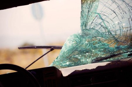 Azərbaycanda mikroavtobus qəzaya uğradı - YARALILAR VAR