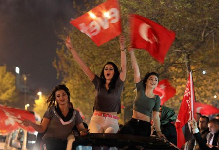 Ərdoğanın uğuru belə qeyd olundu - FOTO