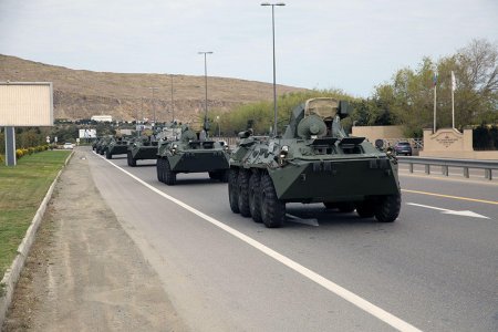 Rusiyadan ölkəmizə müasir silah və hərbi texnika gətirildi - FOTO