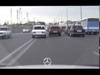 Bakıda dərsə gedən 3 məktəbli uşaq qəzaya düşərək xəsarət alıb