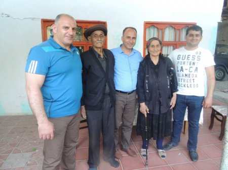 Azərbaycanlı iş adamı müharibə veteranlarının hər birinə 1000 manat pul verib