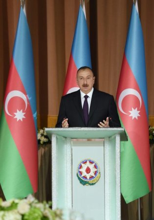 İlham Əliyev Donald Trampın siyasətindən razıdır