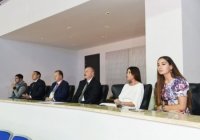 Prezident ailəsi ilə yarışları izlədi - Fotolar