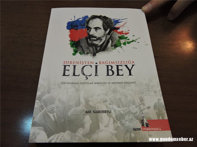 Elçibəyin komandası və sevənləri onu andı - REPORTAJ+FOTOLAR