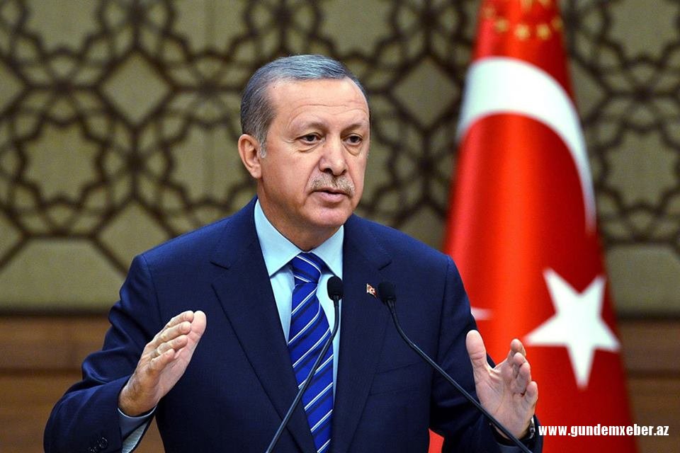 Namazı zamanı huşunu itirən prezident Ərdoğan daha sonra Qətər barədə danışıb