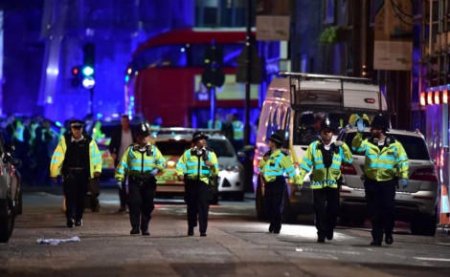 Londonda bir gecədə 3 terror: ölənlər var - VİDEO - FOTO