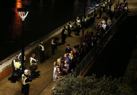 Londonda bir gecədə 3 terror: ölənlər var - VİDEO - FOTO