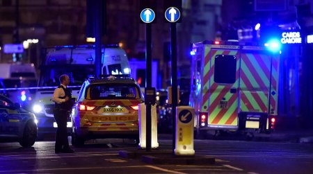 Londonda bir gecədə 3 terror: ölənlər var - VİDEO - FOTO
