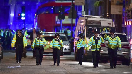 Londonda bir gecədə 3 terror: ölənlər var - VİDEO - FOTO
