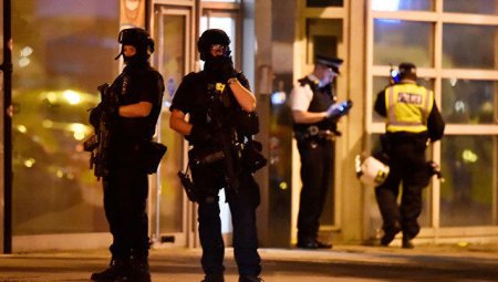 Londonda bir gecədə 3 terror: ölənlər var - VİDEO - FOTO