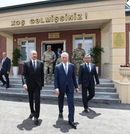 Prezident İlham Əliyev yenidən qurulan Cocuq Mərcanlı kəndində görülən işlərlə tanış olub - FOTO