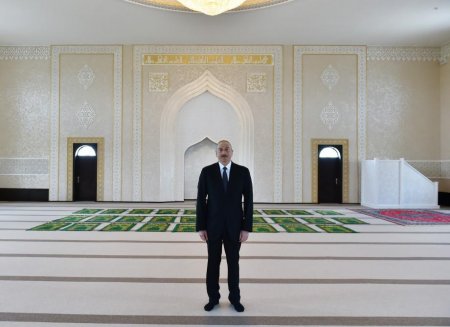 Prezident İlham Əliyev yenidən qurulan Cocuq Mərcanlı kəndində görülən işlərlə tanış olub - FOTO