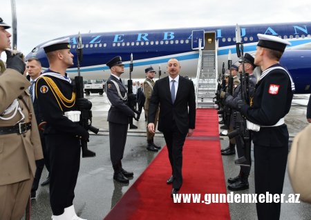 İlham Əliyev Polşaya getdi - FOTO