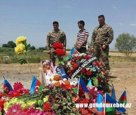 Zəhranın yas mərasimindən qayıdan qazilər qəzaya düşüblər - FOTOLAR