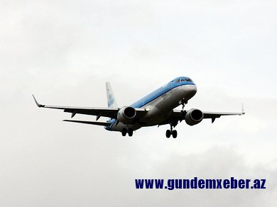İçi sərnişin dolu An-24 təyyarəsi yanıb