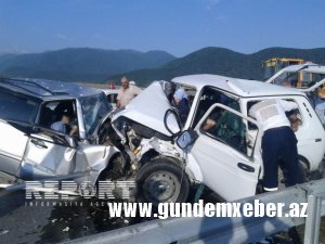 Bərdədə baş vermiş ağır yol qəzasında 5 nəfər xəsarət aldı