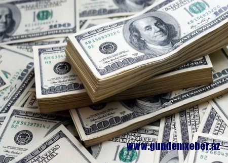 Dollar ucuzlaşdı: Hərracın nəticəsi
