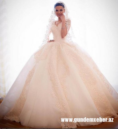 Natavan gəlinliyini tənqid edənlərin CAVABINI VERDİ