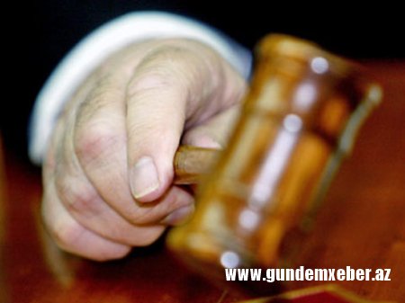 Altı tələbənin ölümünə səbəb olan sürücünün məhkəməsində mübahisə düşdü
