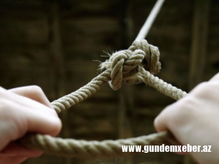 Sevgilisindən ayrılan qız özünü asdı - Şabranda