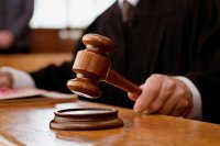 Namus üstündə anasını öldürən 16 yaşlı Maarifə cəza kəsildi