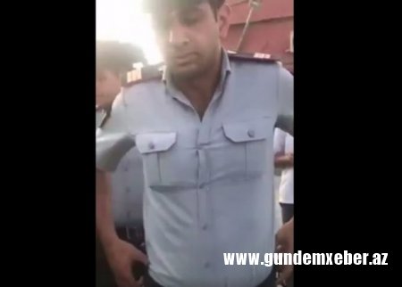 Yol polisindən sürücüyə: "102 kimdir, burada əmri mən verirəm" – VİDEO