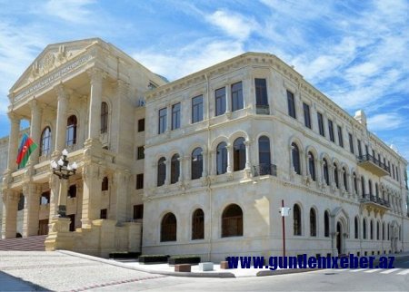 Baş Prokurorluq işçi axtarır