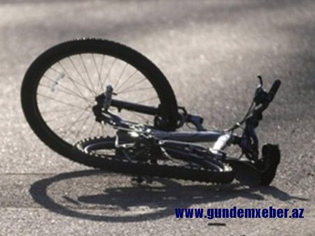 Velosipedçini maşın vuraraq öldürüb