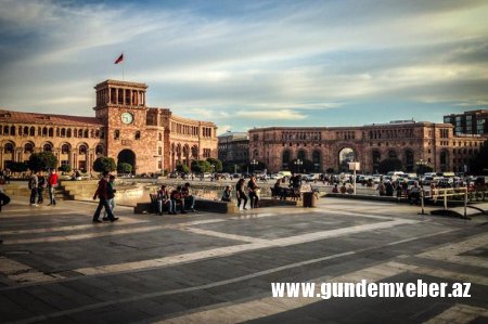 Yerevanın mərkəzində atışma — Ölən var